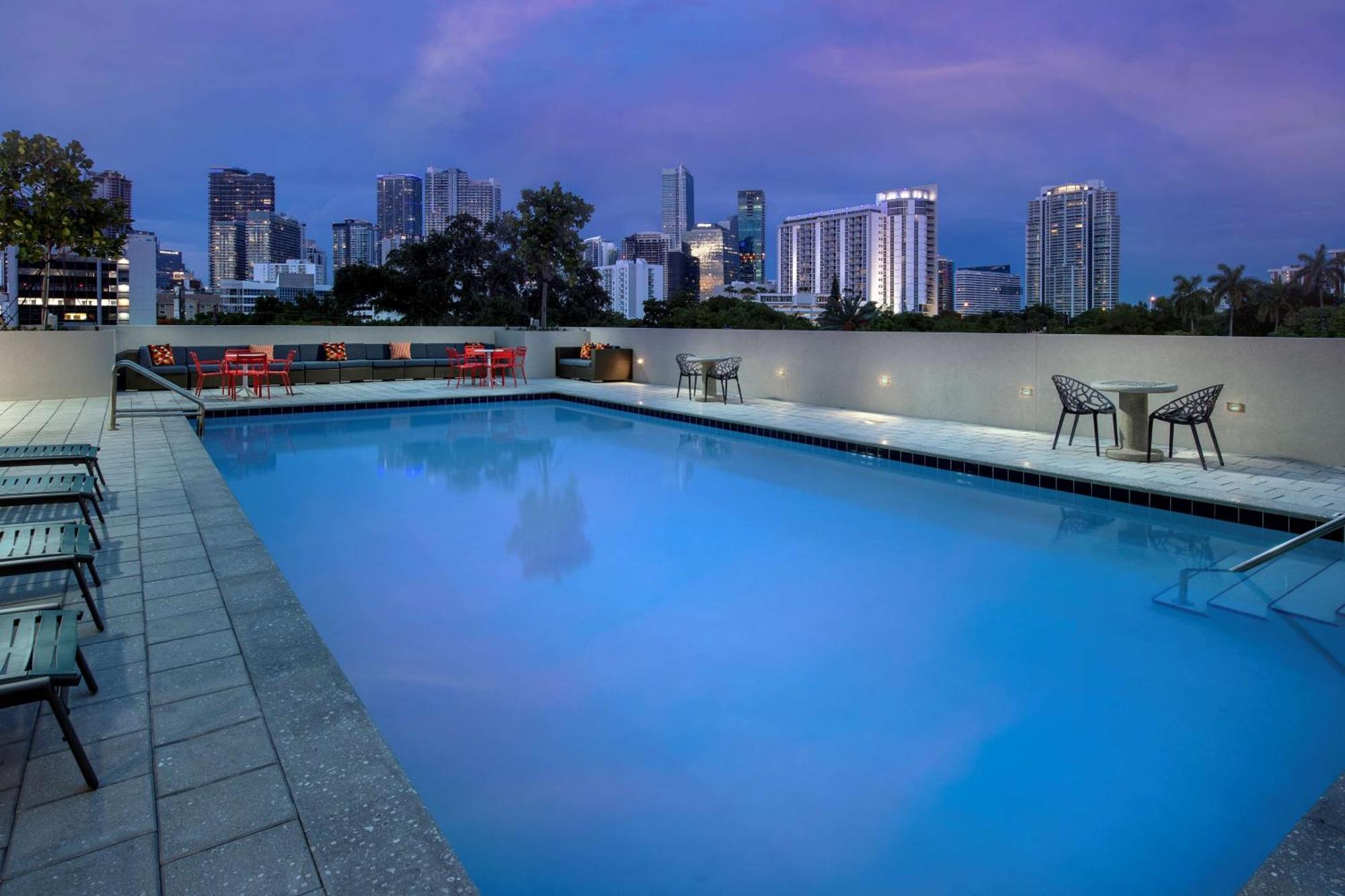 Tru By Hilton Miami West Brickell Hotell Eksteriør bilde